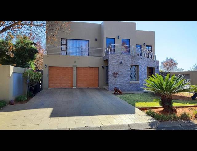 5 BEDROOM HOUSE FOR SALE IN PARKHAVEN